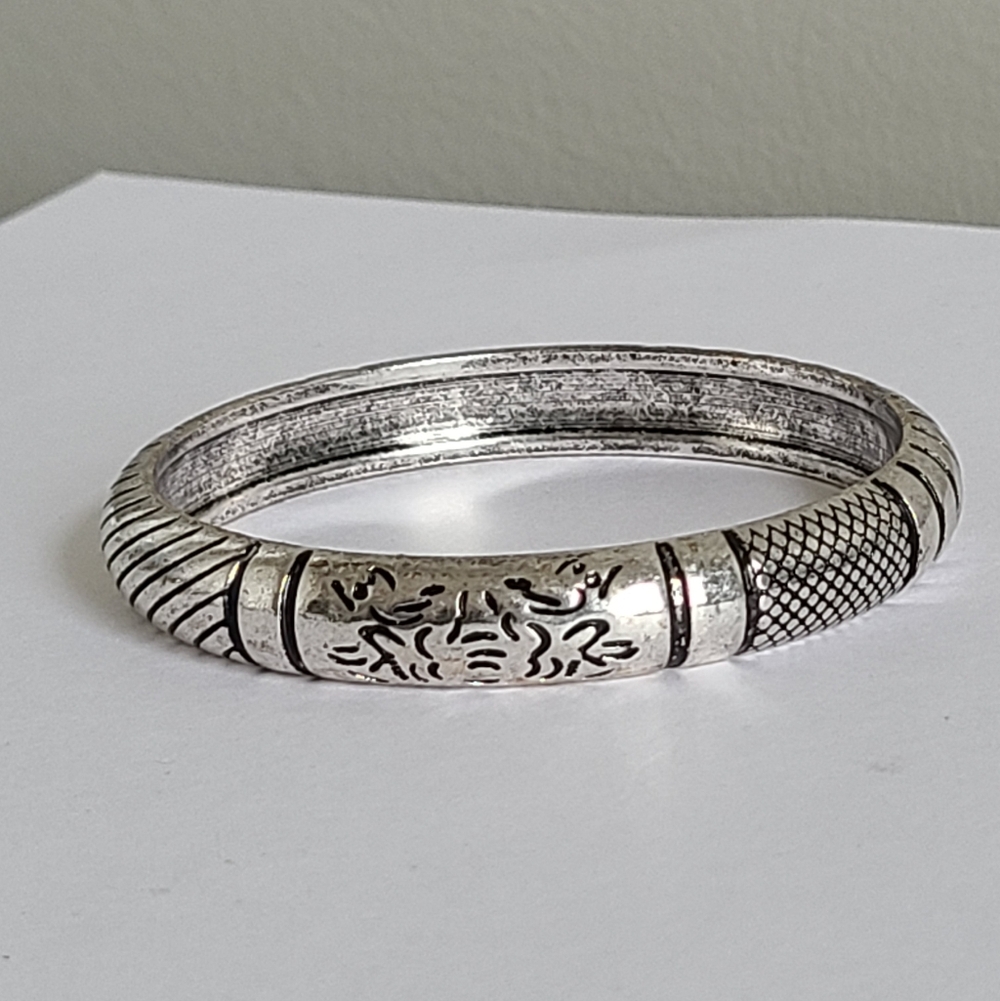 Vintage Chunky Boho Ethnic Engraved Silver Tone Chunky Bangle Bracelet